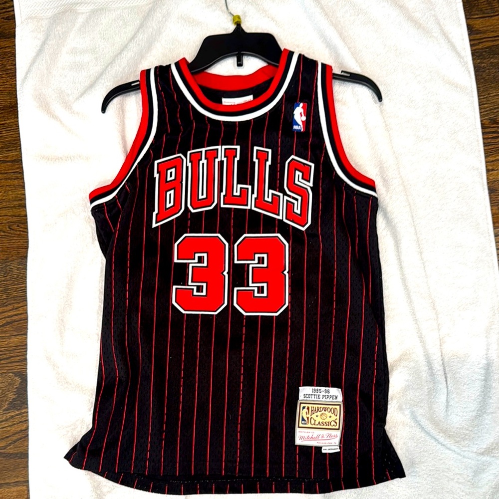 Mitchell & Ness Black and Red Bulls Jersey